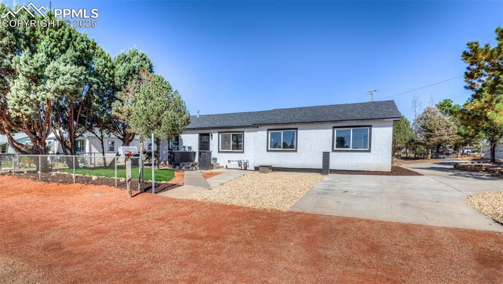 Image 2 of 35: Front of Structure