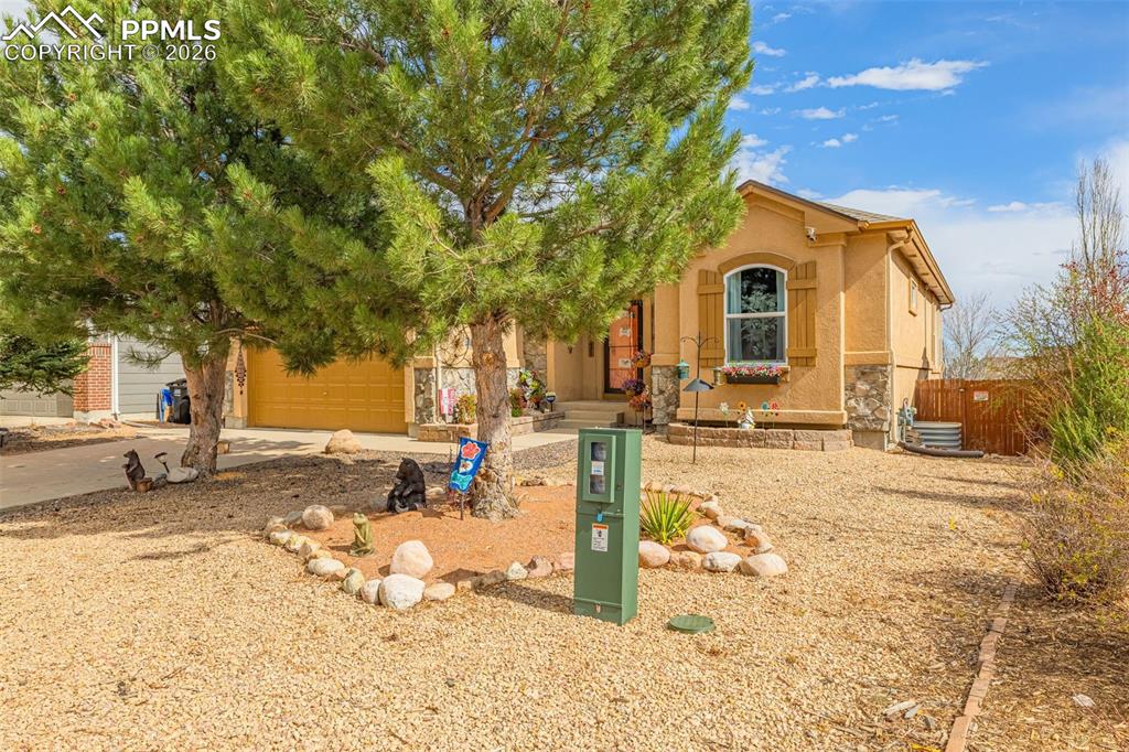 Image 30 of 44: Front of Structure