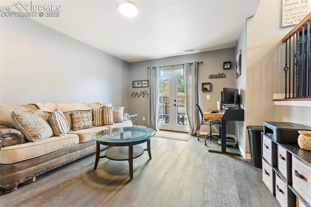 Image 13 of 46: Living Room