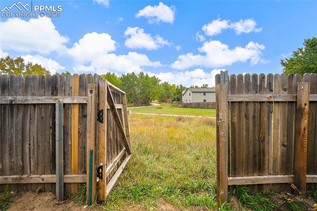Image 7 of 50: View of gate