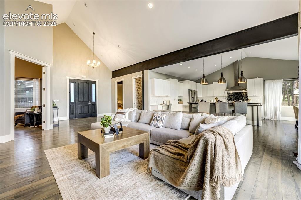 Image 9 of 50: Living Room