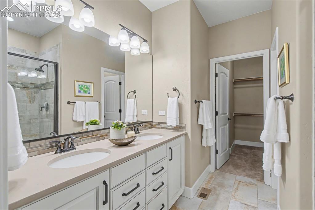 Image 26 of 44: Master Bathroom
