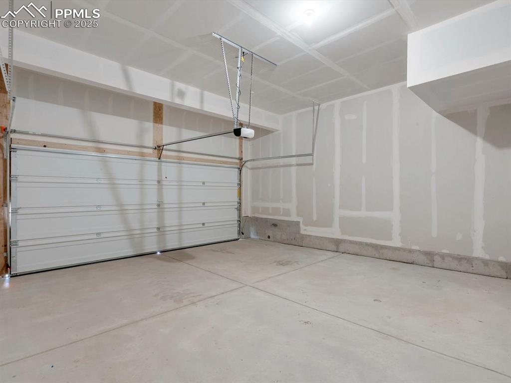 Image 13 of 15: View of garage