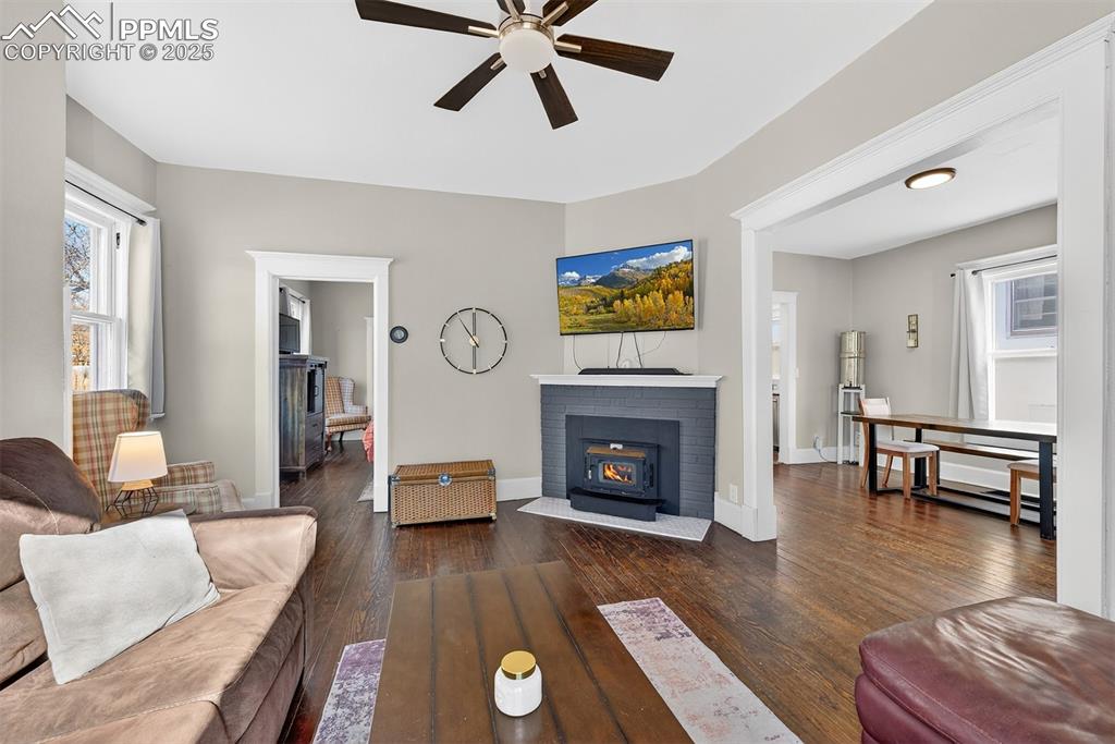 Image 9 of 26: Living Room