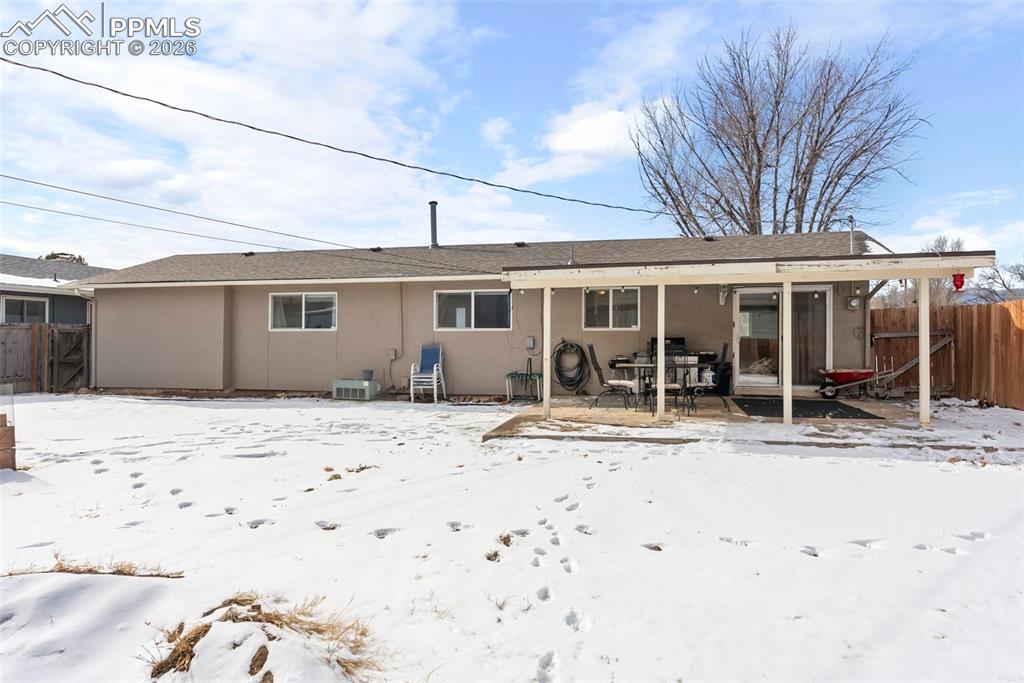 Image 23 of 27: Back of Structure