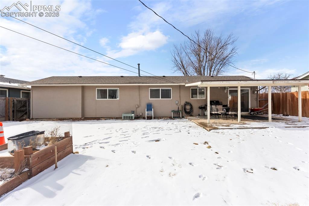 Image 24 of 27: Back of Structure