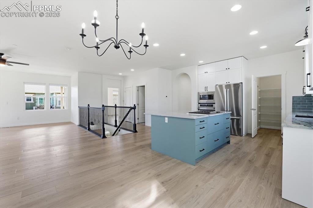 Image 11 of 50: Kitchen