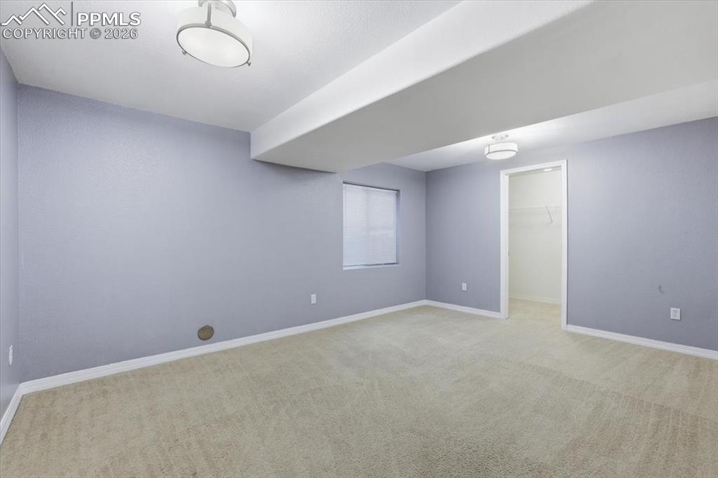 Image 38 of 50: Bedroom