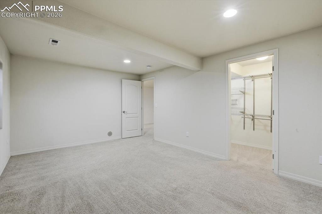 Image 42 of 50: Bedroom