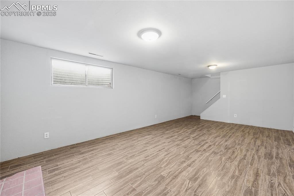 Image 34 of 39: No Description Available