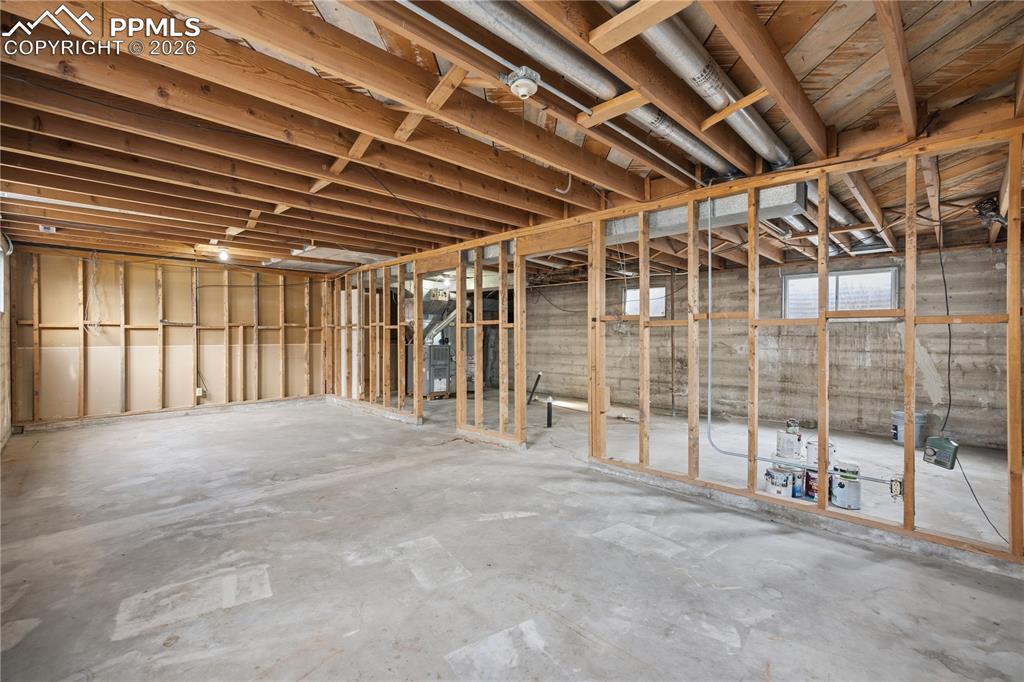 Image 35 of 39: No Description Available