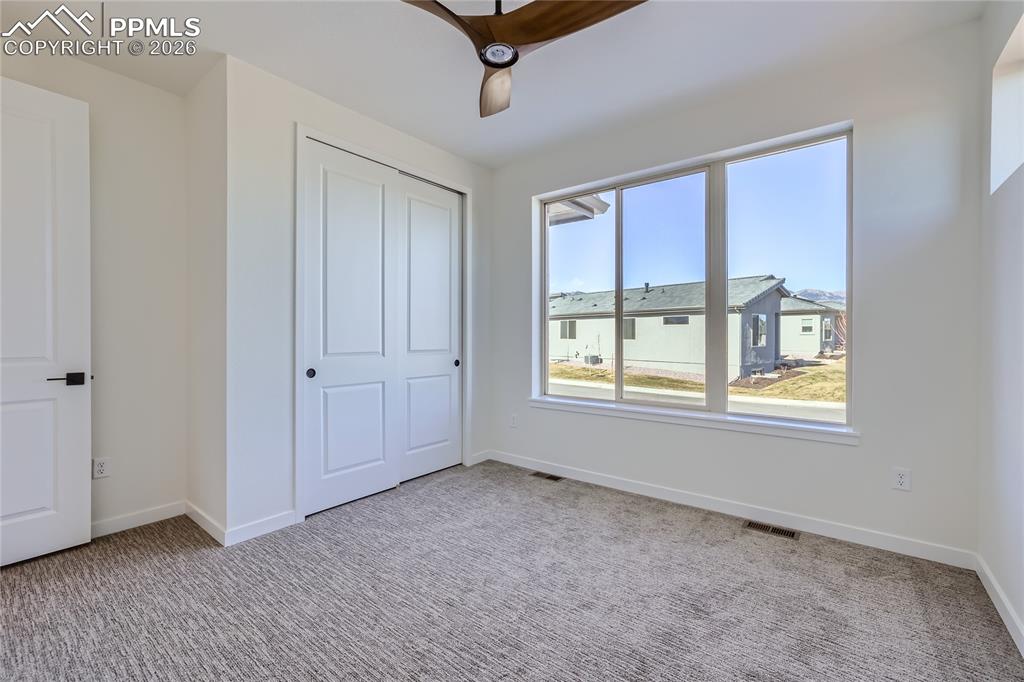 Image 19 of 44: Bedroom