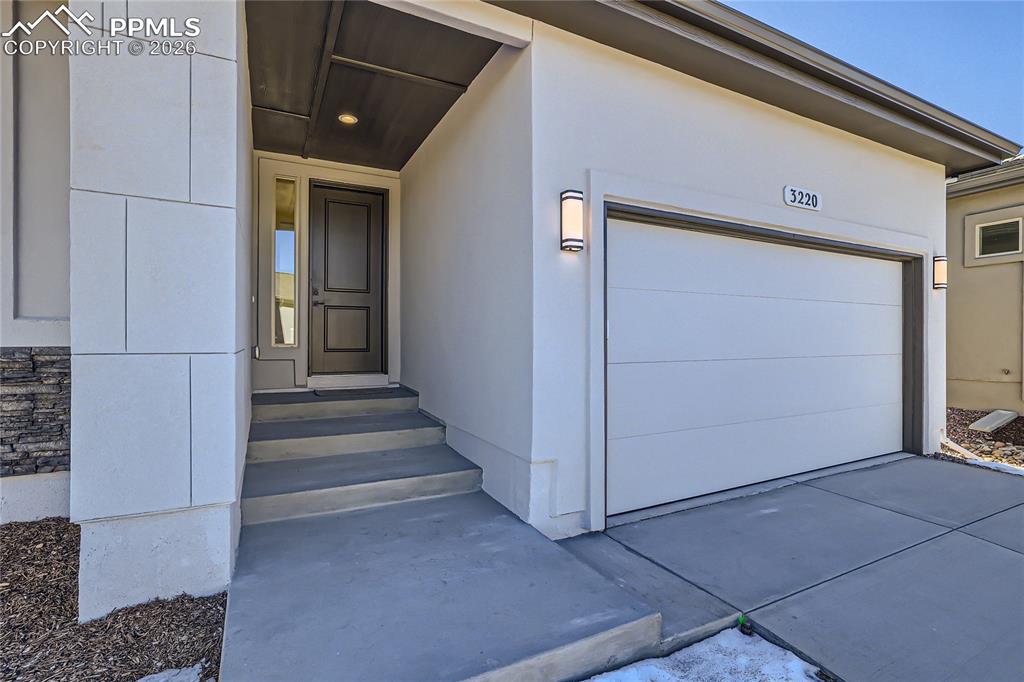 Image 5 of 44: Entry