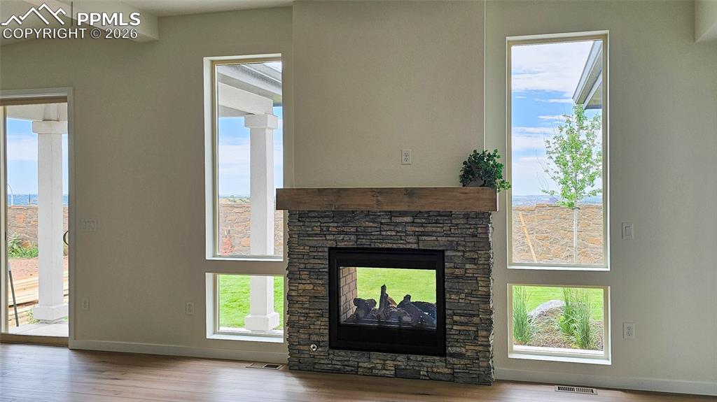 Image 6 of 44: Living Room