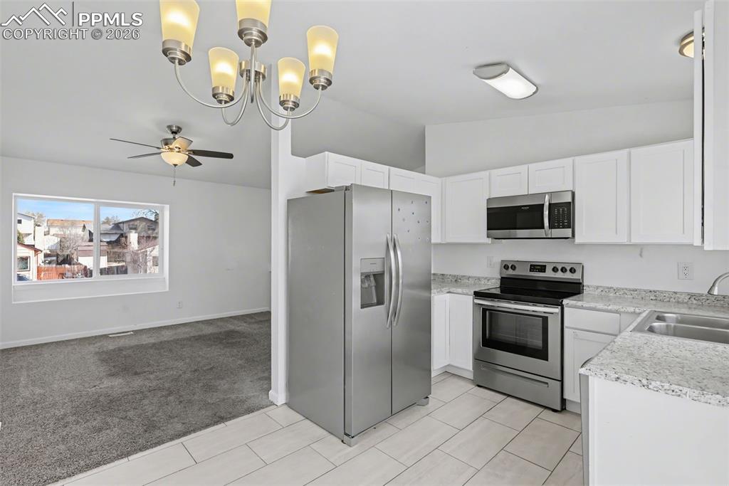 Image 12 of 37: Kitchen