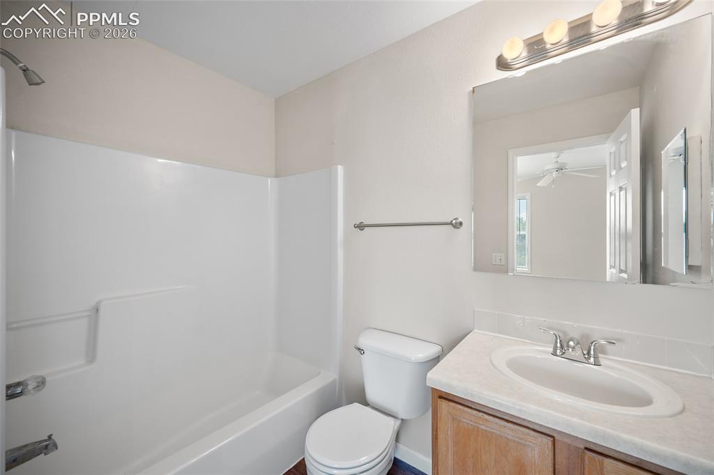 Image 23 of 36: Primary Bathroom