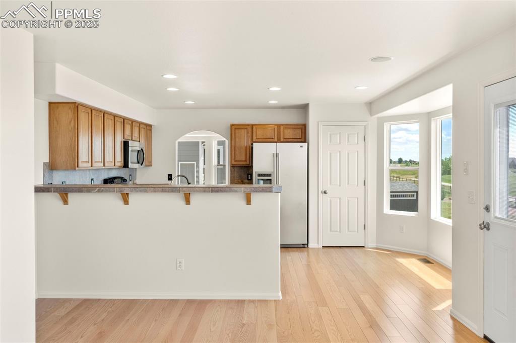 Image 7 of 46: Kitchen
