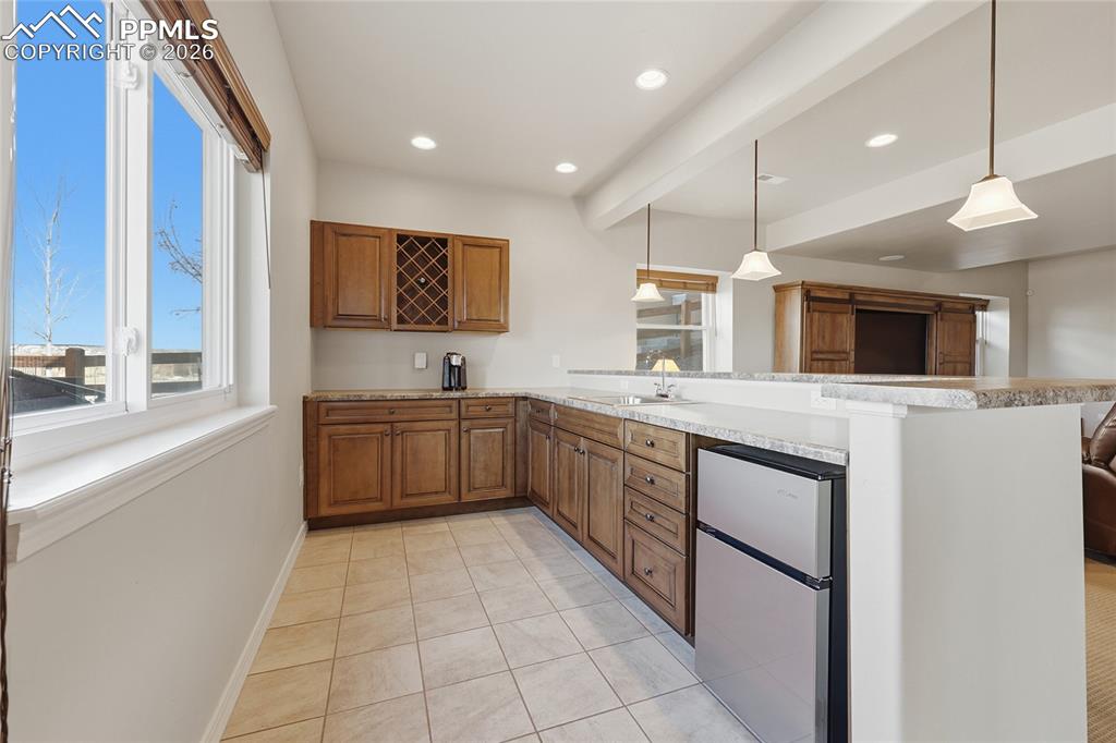 Image 27 of 50: Kitchen