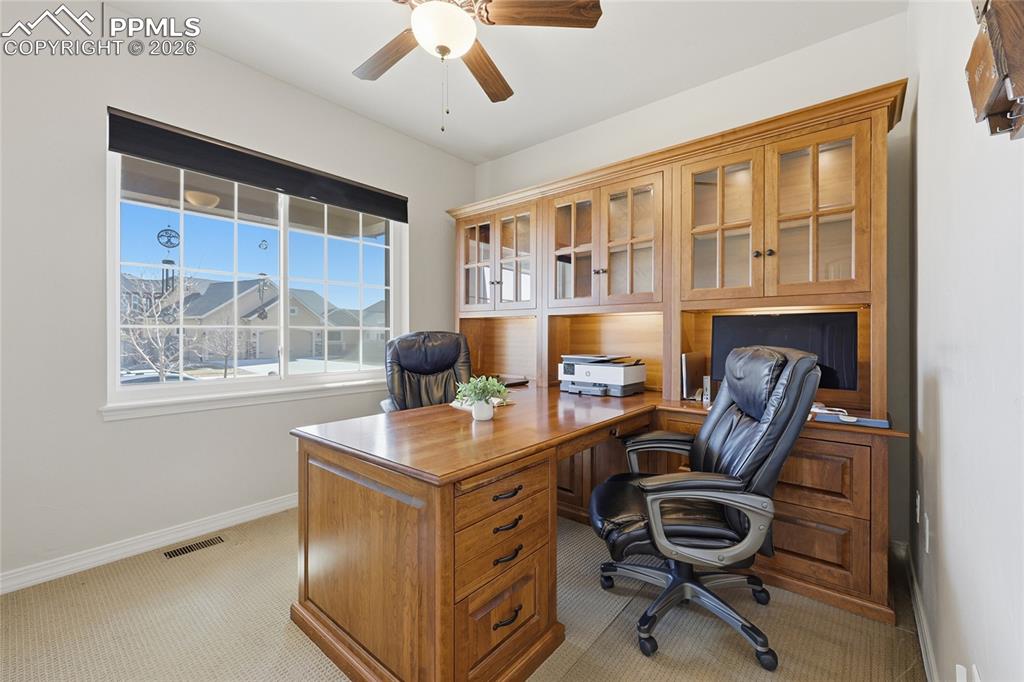 Image 5 of 50: Office