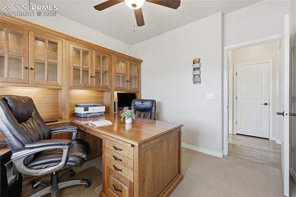 Image 6 of 50: Office