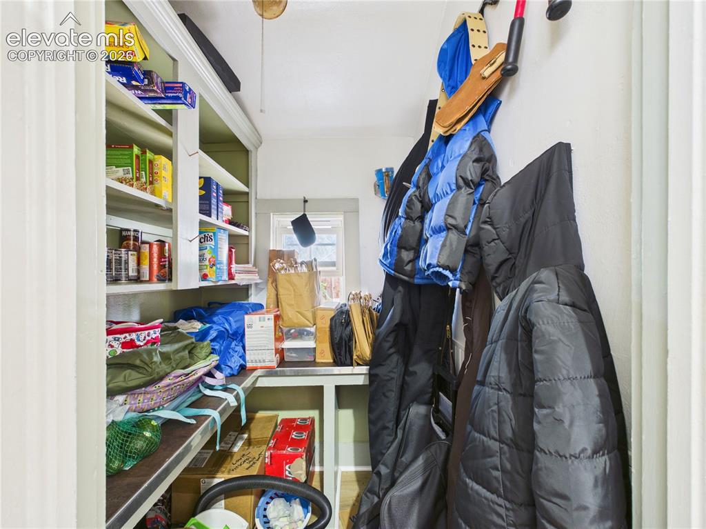Image 16 of 22: Pantry