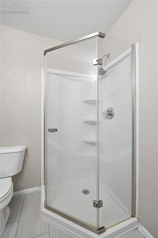 Image 24 of 48: Bathroom