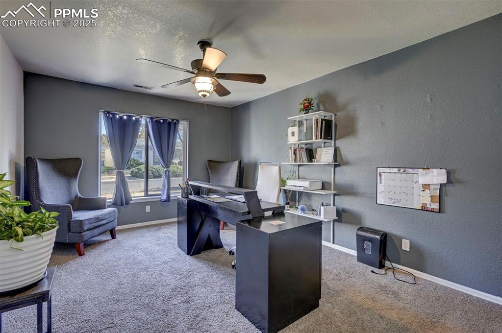 Image 26 of 47: Office