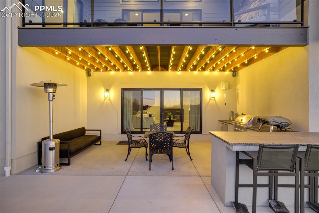 Image 40 of 50: Patio