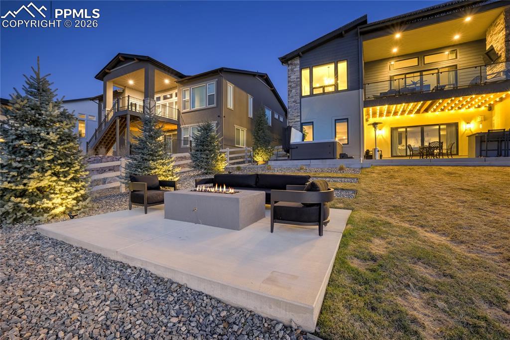 Image 44 of 50: Back of Structure