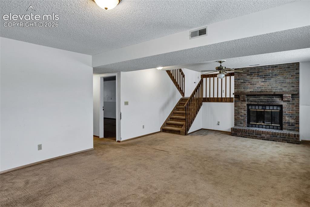 Image 8 of 35: Living Room