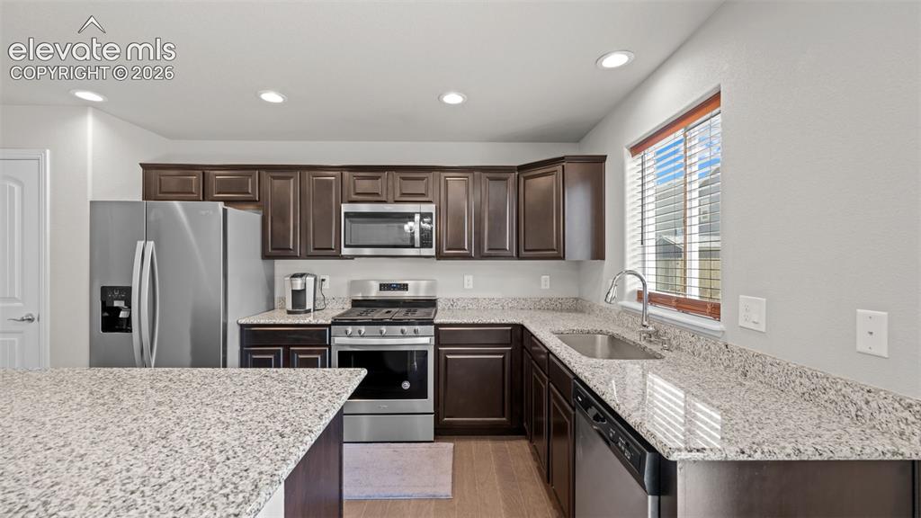 Image 16 of 42: Kitchen