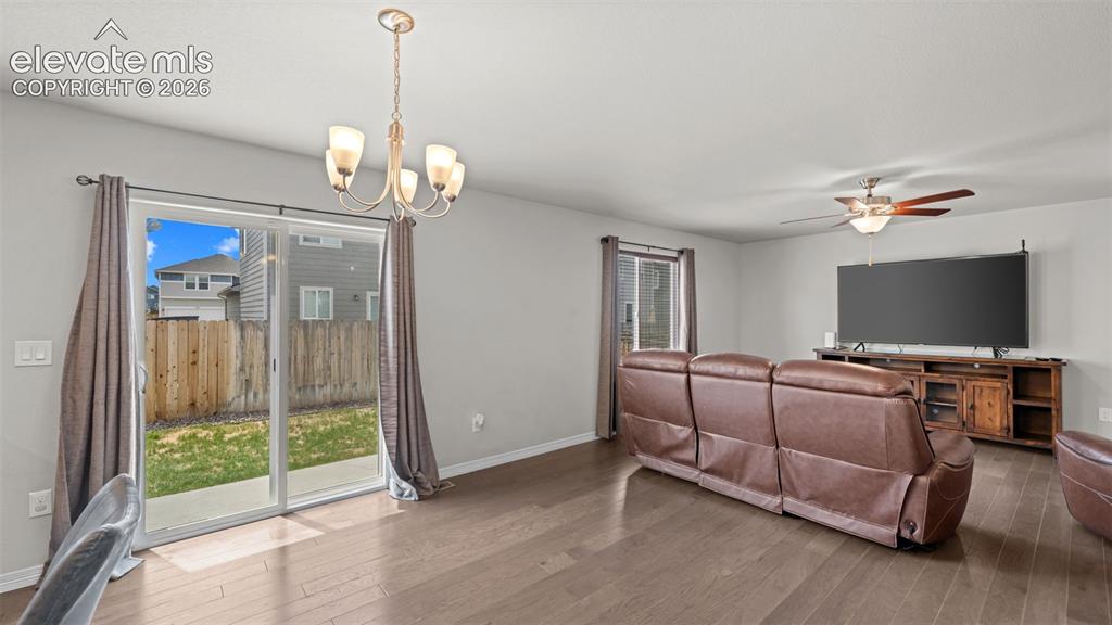 Image 17 of 42: Living Room