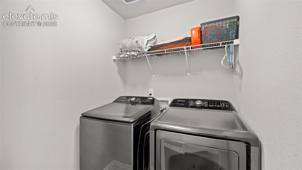Image 18 of 42: Laundry