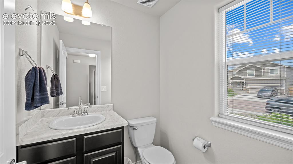 Image 6 of 42: Bathroom