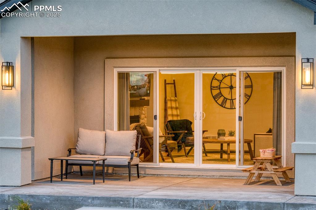 Image 41 of 42: Patio