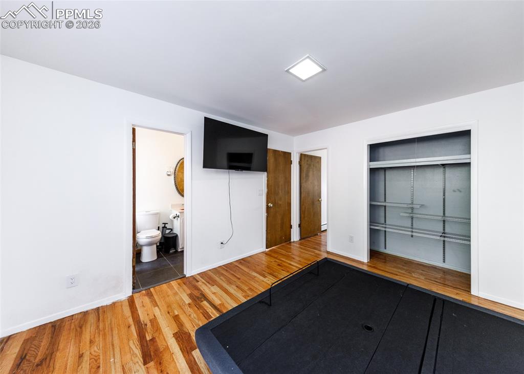 Image 44 of 48: Bedroom