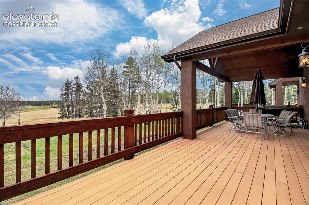 Image 22 of 48: Deck