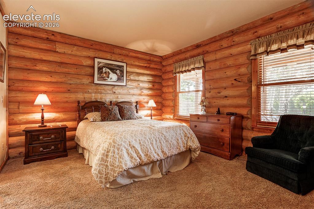 Image 42 of 48: Bedroom