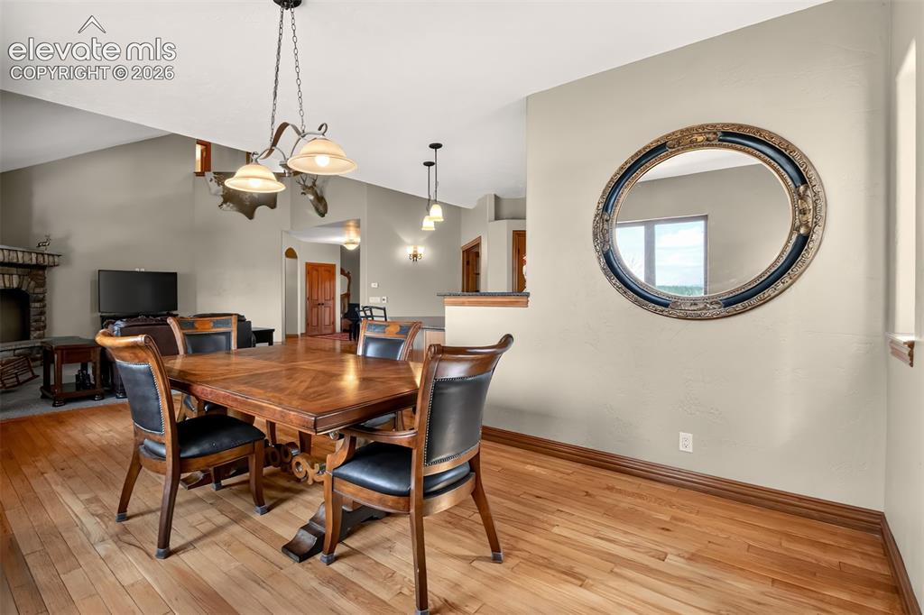Image 6 of 48: Dining Area