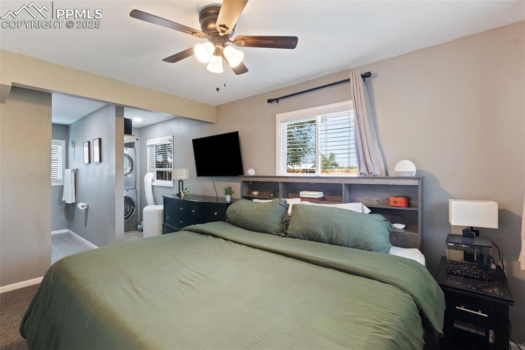 Image 11 of 34: PRIMARY BEDROOM HAS AN EN SUITE BATHROOM