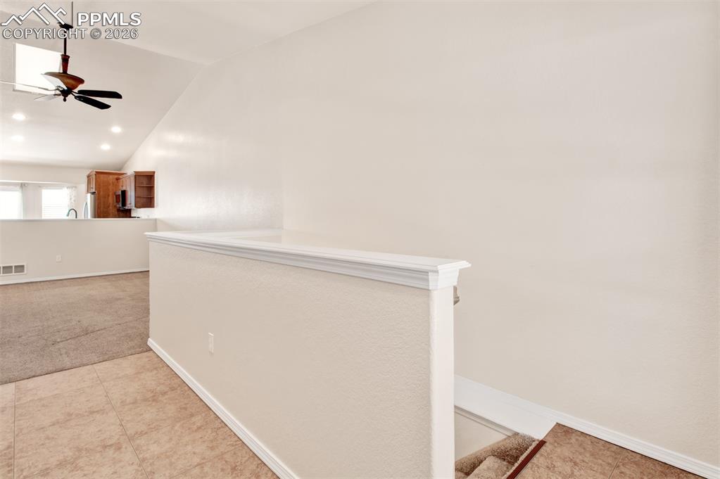 Image 3 of 33: Entry