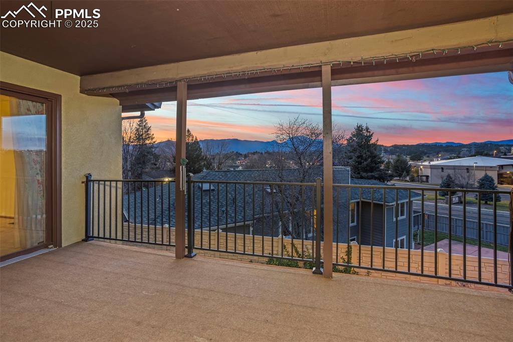 Image 7 of 20: Balcony