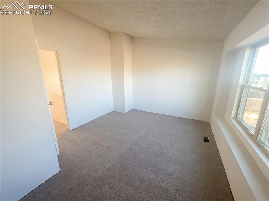 Image 20 of 21: No Description Available