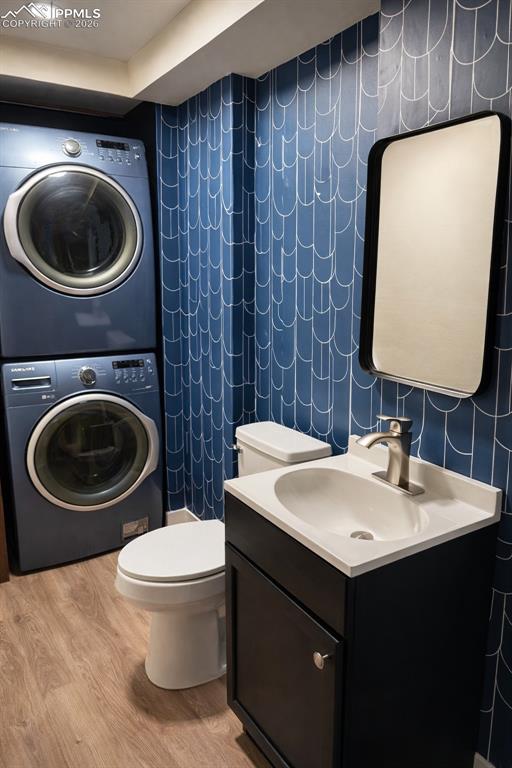 Image 22 of 40: Bathroom