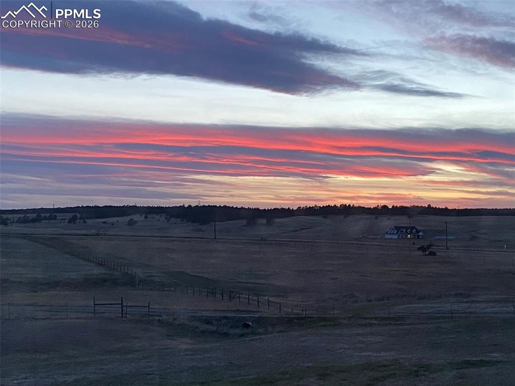 Image 26 of 40: View