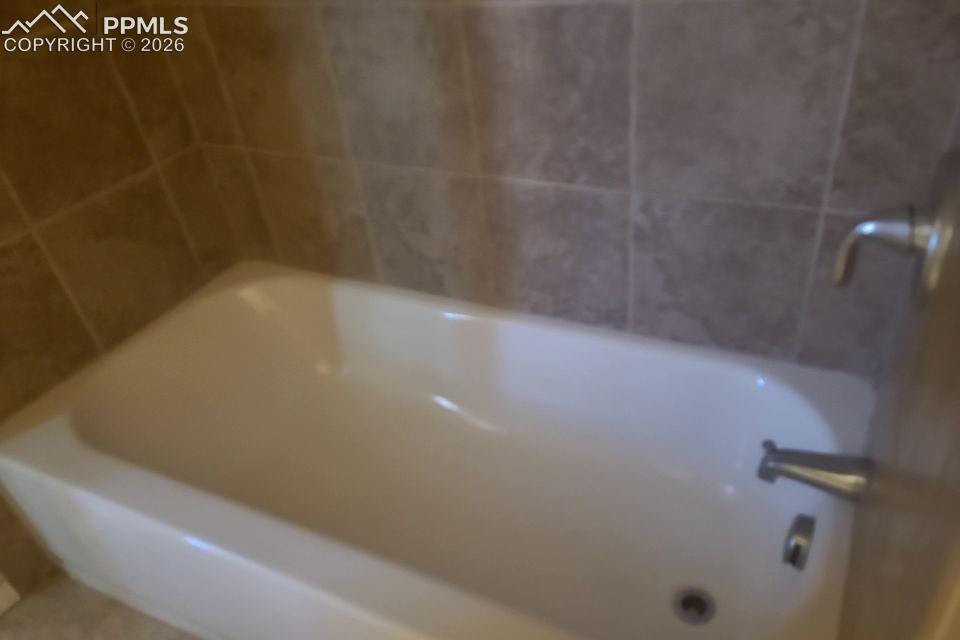 Image 13 of 19: Bathroom