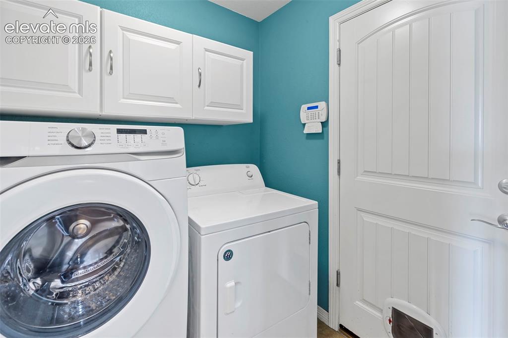 Image 12 of 40: Laundry