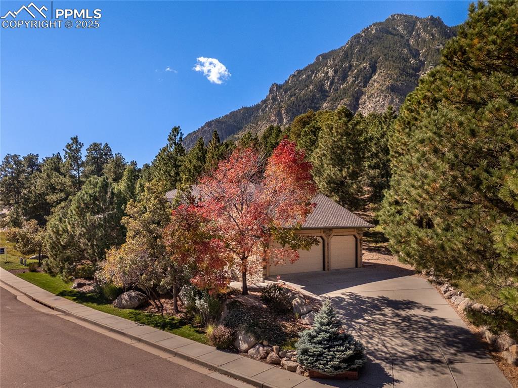 Image 5 of 47: View of mountain backdrop