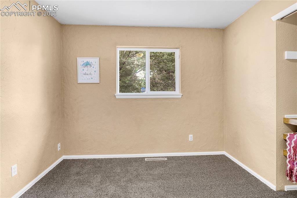 Listing 2705924, Image 19 of 23
