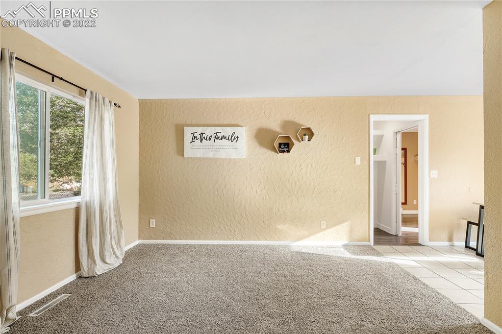 Listing 2705924, Image 5 of 23